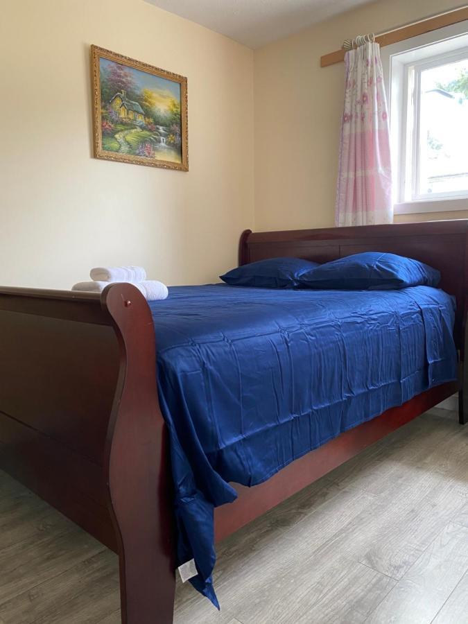 Richmond Vancouver Airport Comfy Home Экстерьер фото